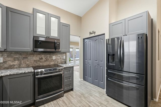 9696 E Paseo San Rosendo, Tucson, AZ 85747