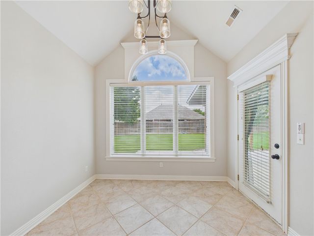 4424 W Collins Circle, Rogers, AR 72758