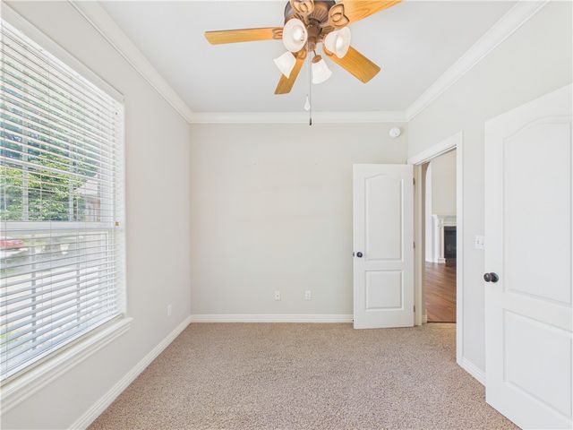 4424 W Collins Circle, Rogers, AR 72758