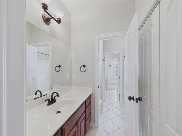 4424 W Collins Circle, Rogers, AR 72758