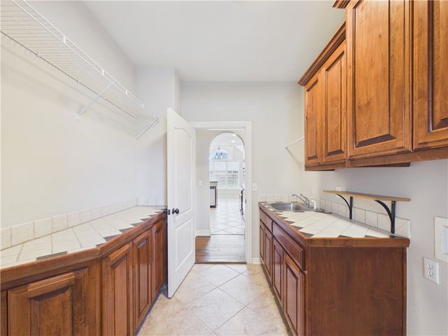 4424 W Collins Circle, Rogers, AR 72758