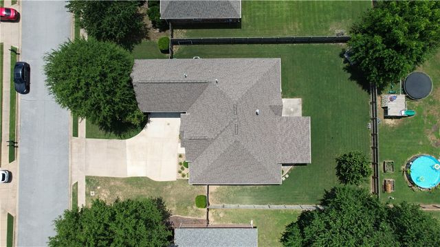 4424 W Collins Circle, Rogers, AR 72758