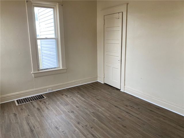 129 Park Ave, New Castle, PA 16101