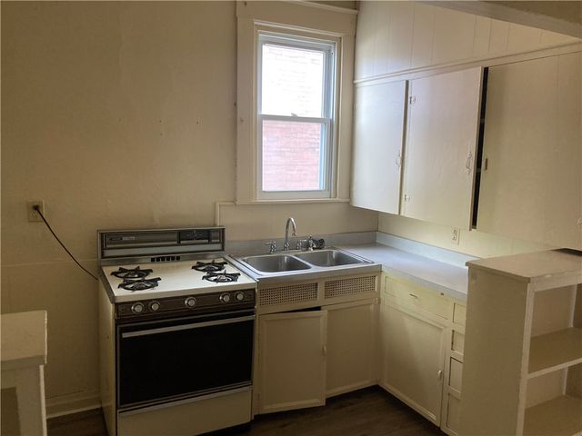 129 Park Ave, New Castle, PA 16101