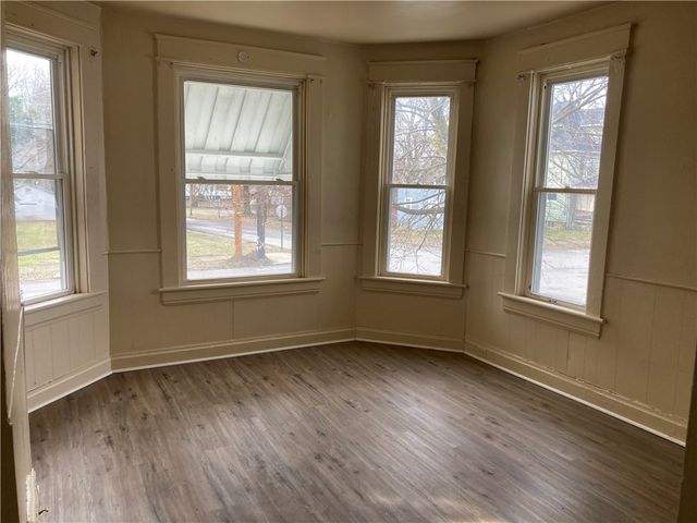 129 Park Ave, New Castle, PA 16101