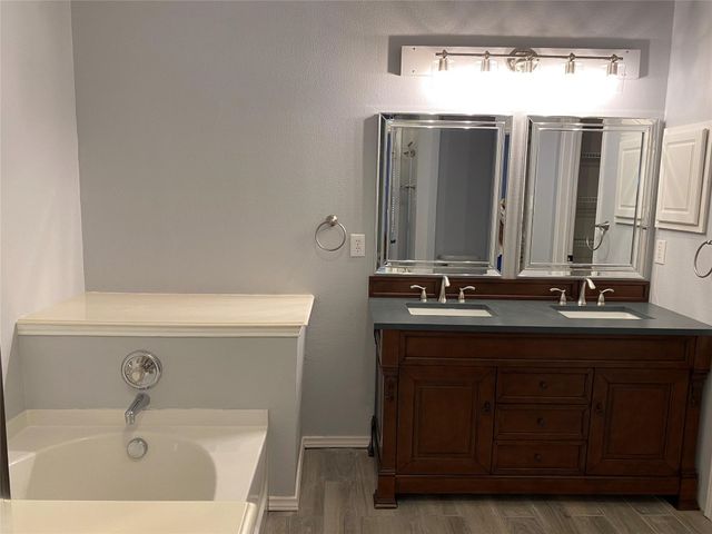 110 Creekview Drive, Wylie, TX 75098