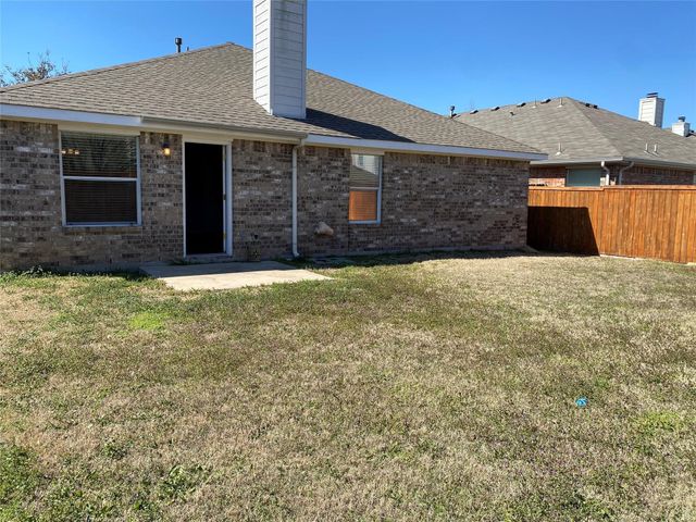 110 Creekview Drive, Wylie, TX 75098