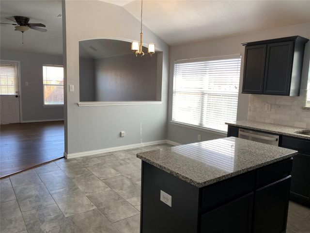 110 Creekview Drive, Wylie, TX 75098