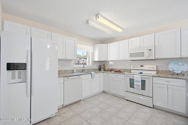 70 PERROTTI Lane, Palm Coast, FL 32164