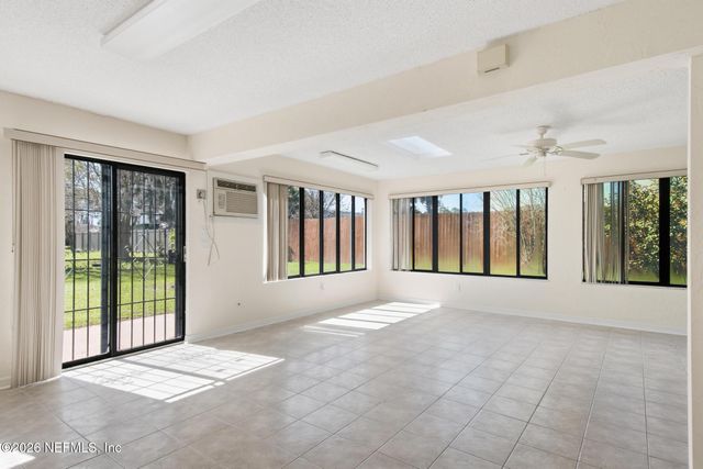 70 PERROTTI Lane, Palm Coast, FL 32164