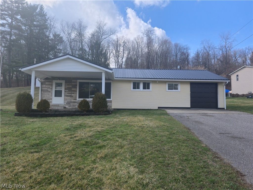 71598 Sunny Acres Drive, Martins Ferry, OH 43935