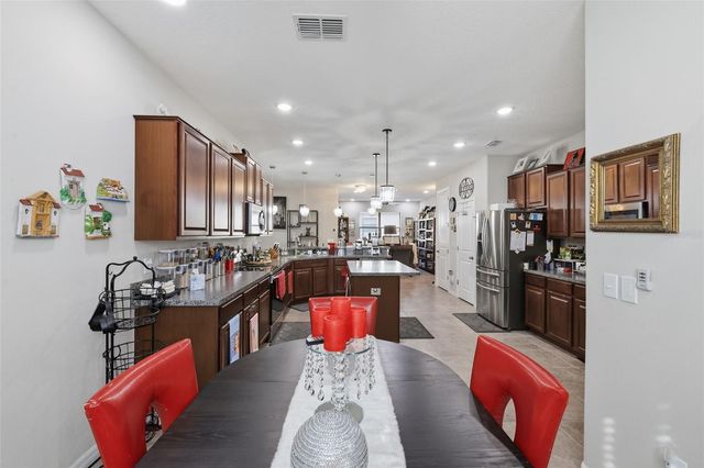 6611 PADEN WHEEL STREET, Zephyrhills, FL 33541