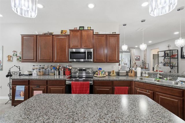 6611 PADEN WHEEL STREET, Zephyrhills, FL 33541