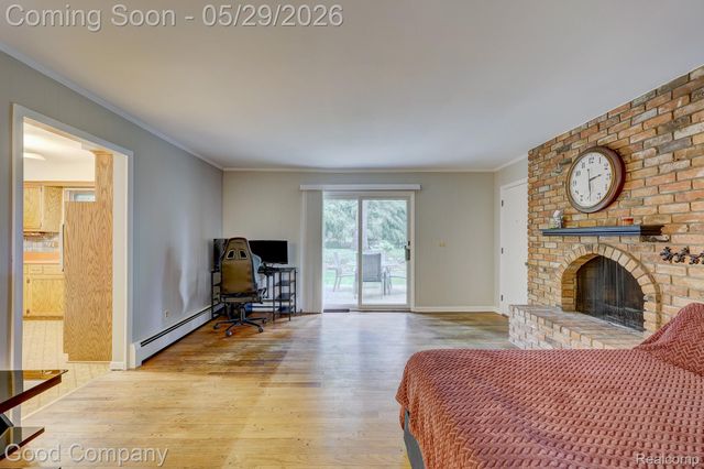 1371 Winchcombe Drive, Bloomfield Hills, MI 48304