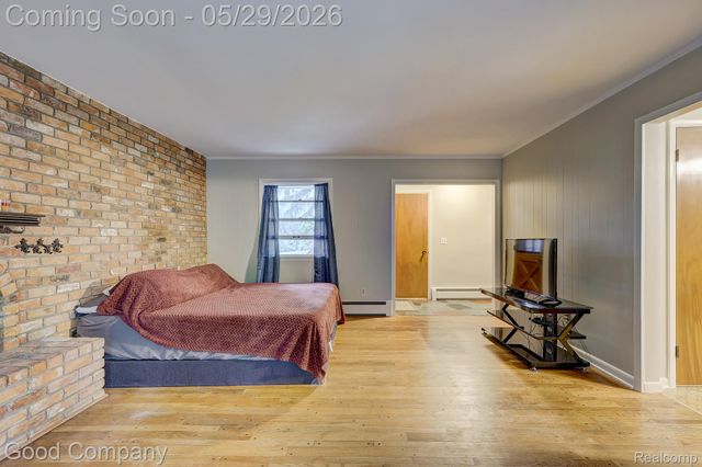 1371 Winchcombe Drive, Bloomfield Hills, MI 48304