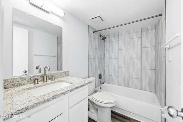 3765 CROWN POINT Road 9, Jacksonville, FL 32257