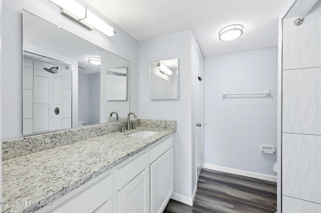 3765 CROWN POINT Road 9, Jacksonville, FL 32257