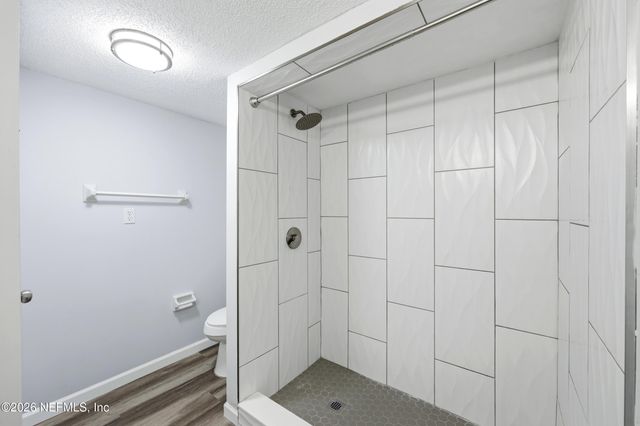 3765 CROWN POINT Road 9, Jacksonville, FL 32257