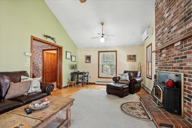 112 Hardy Road, Londonderry, NH 03053