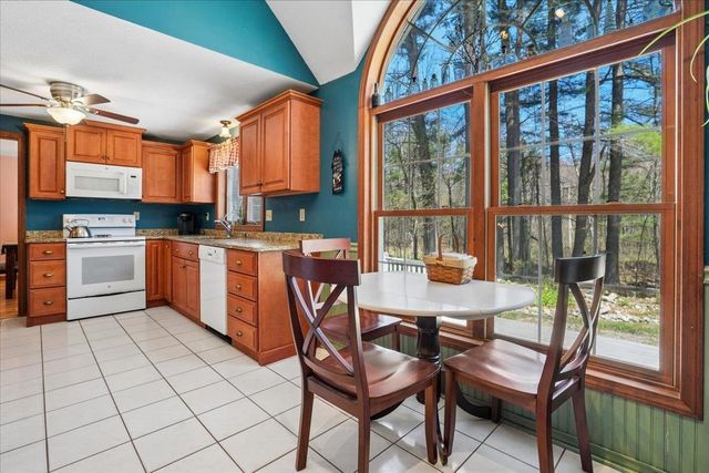 112 Hardy Road, Londonderry, NH 03053