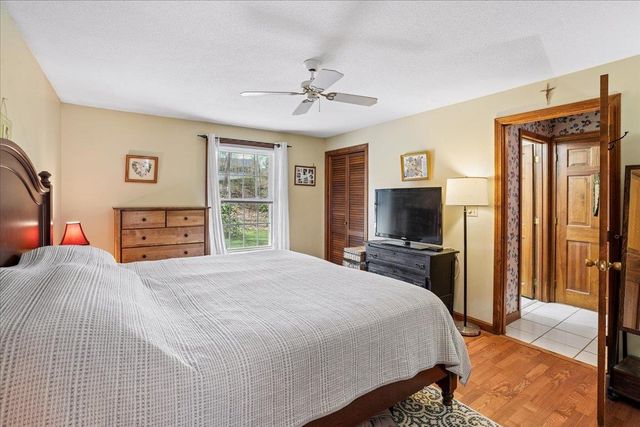 112 Hardy Road, Londonderry, NH 03053