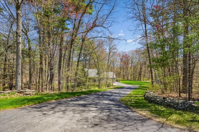 112 Hardy Road, Londonderry, NH 03053