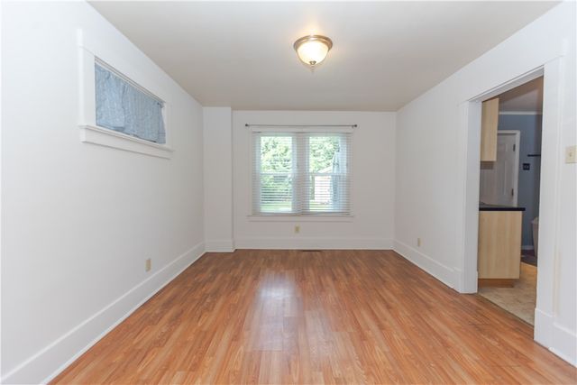 1345 4th Ave, Coraopolis, PA 15108