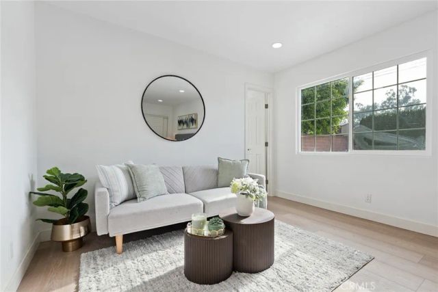 23832 La Rosa, Lake Forest, CA 92630