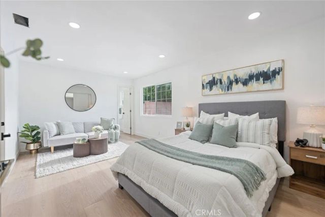 23832 La Rosa, Lake Forest, CA 92630