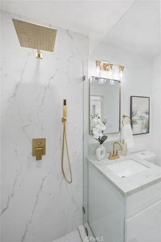 23832 La Rosa, Lake Forest, CA 92630