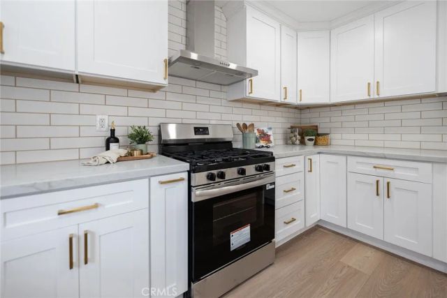 23832 La Rosa, Lake Forest, CA 92630