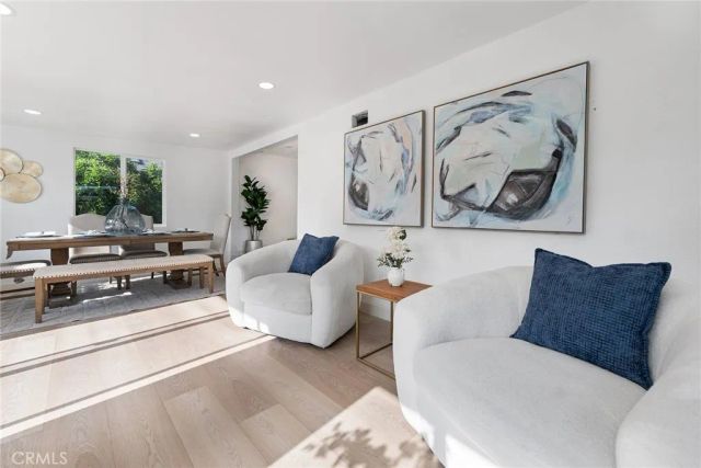 23832 La Rosa, Lake Forest, CA 92630