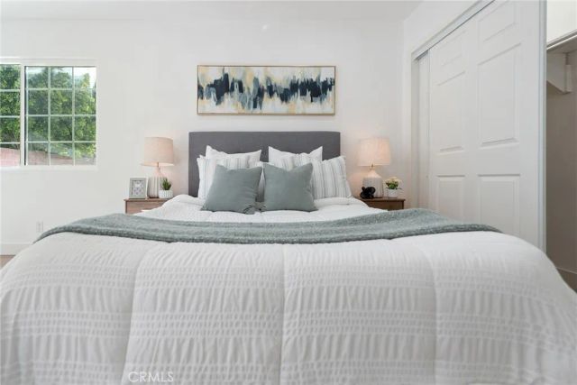 23832 La Rosa, Lake Forest, CA 92630