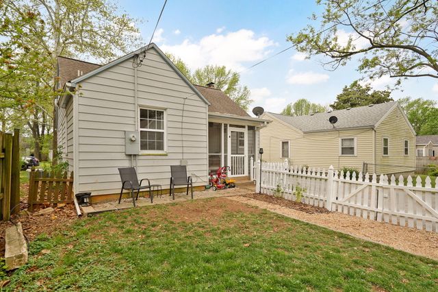 1449 E University Street, Springfield, MO 65804