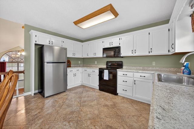 141 Debbie Lane, Ringgold, GA 30736