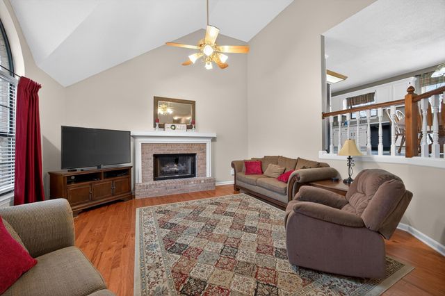 141 Debbie Lane, Ringgold, GA 30736