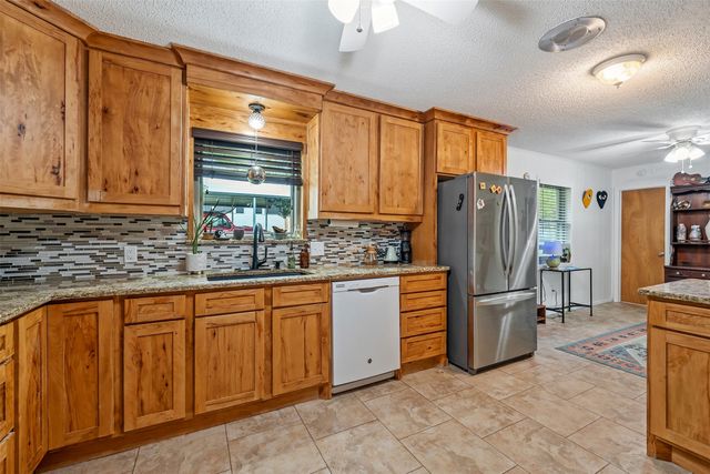 621 Athens, Canton, TX 75103