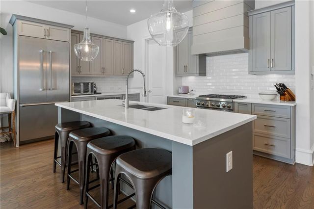 323 S Esplanade, Alpharetta, GA 30009