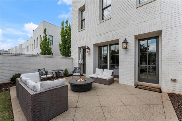323 S Esplanade, Alpharetta, GA 30009