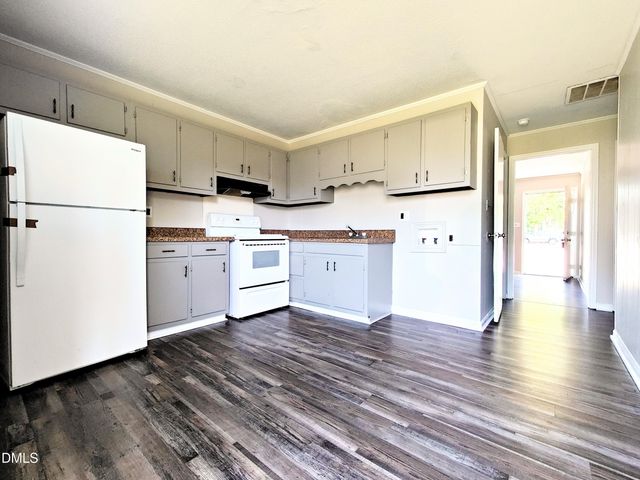 221 W Virginia Street, Rocky Mount, NC 27804