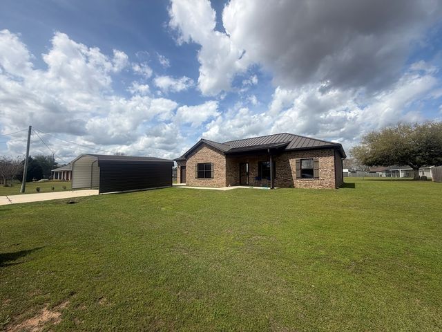 49 Gardenia, Midland City, AL 36350