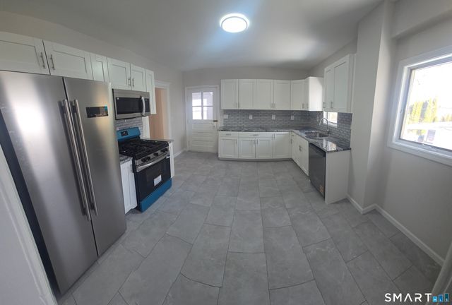 265 Citizens Avenue, Waterbury, CT 06704