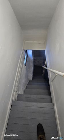 265 Citizens Avenue, Waterbury, CT 06704