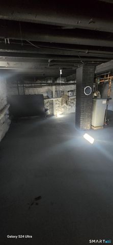 265 Citizens Avenue, Waterbury, CT 06704