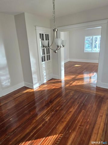 265 Citizens Avenue, Waterbury, CT 06704