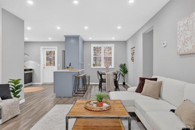 35 Avon Road, Lake Peekskill, NY 10537