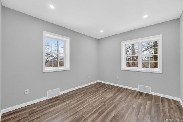 35 Avon Road, Lake Peekskill, NY 10537