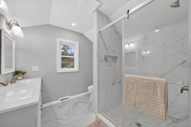 35 Avon Road, Lake Peekskill, NY 10537