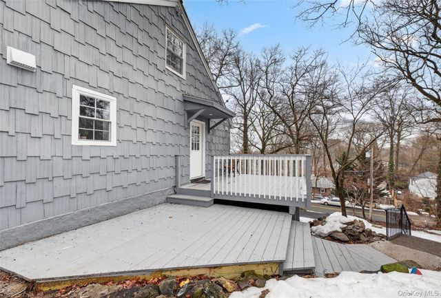 35 Avon Road, Lake Peekskill, NY 10537