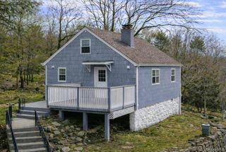 35 Avon Road, Lake Peekskill, NY 10537